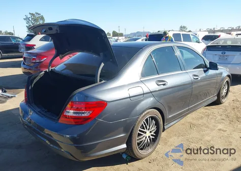 2013 Mercedes-Benz C 250 Sport from USA, damaged, VIN WDDGF4HB2DA848252